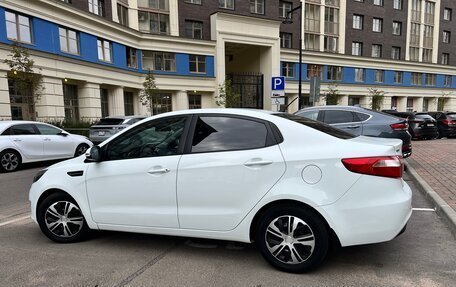 KIA Rio III рестайлинг, 2015 год, 880 000 рублей, 12 фотография