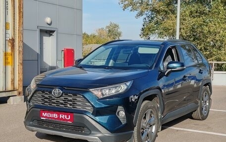 Toyota RAV4, 2020 год, 3 790 000 рублей, 1 фотография