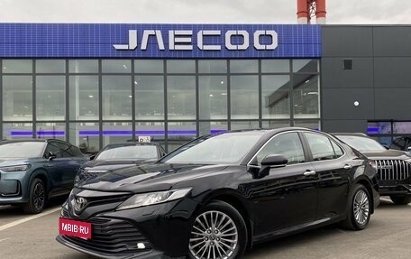 Toyota Camry, 2018 год, 3 059 000 рублей, 1 фотография