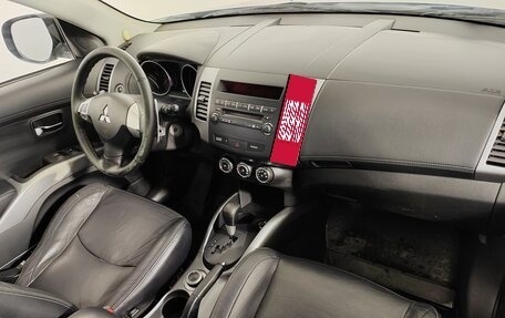 Mitsubishi Outlander III рестайлинг 3, 2011 год, 1 199 000 рублей, 12 фотография