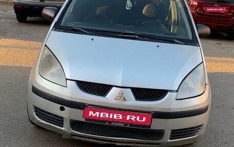 Mitsubishi Colt VI рестайлинг, 2004 год, 348 000 рублей, 1 фотография