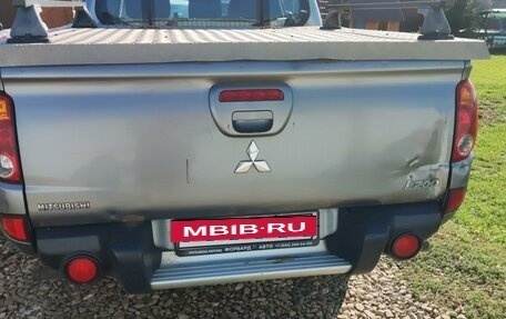 Mitsubishi L200 IV рестайлинг, 2014 год, 1 450 000 рублей, 2 фотография