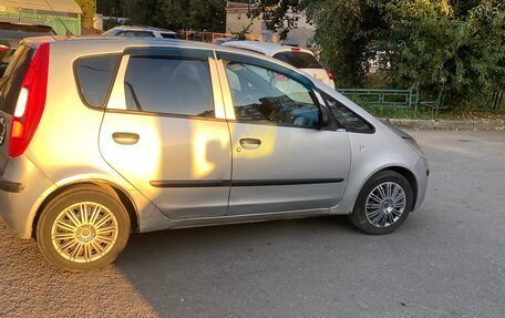 Mitsubishi Colt VI рестайлинг, 2004 год, 348 000 рублей, 3 фотография