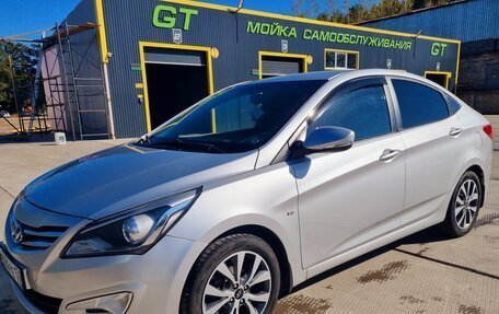 Hyundai Solaris II рестайлинг, 2015 год, 1 150 000 рублей, 2 фотография