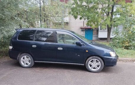 Toyota Gaia, 2003 год, 445 000 рублей, 4 фотография