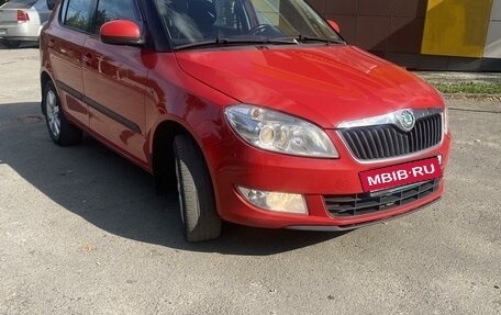 Skoda Fabia II, 2011 год, 805 000 рублей, 2 фотография