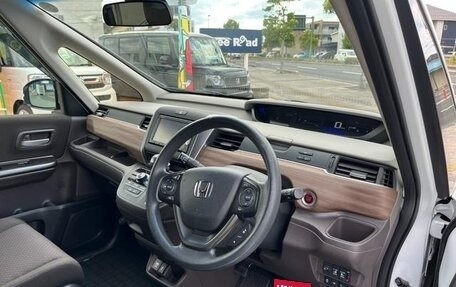 Honda Freed II, 2021 год, 1 300 000 рублей, 17 фотография