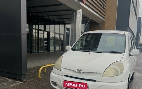 Toyota FunCargo, 2000 год, 490 000 рублей, 1 фотография