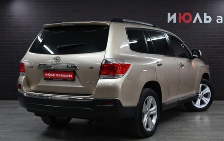 Toyota Highlander III, 2011 год, 2 500 000 рублей, 8 фотография