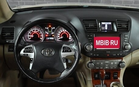 Toyota Highlander III, 2011 год, 2 500 000 рублей, 16 фотография