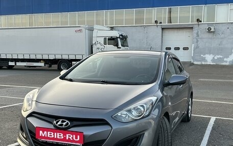 Hyundai i30 II рестайлинг, 2012 год, 869 000 рублей, 4 фотография