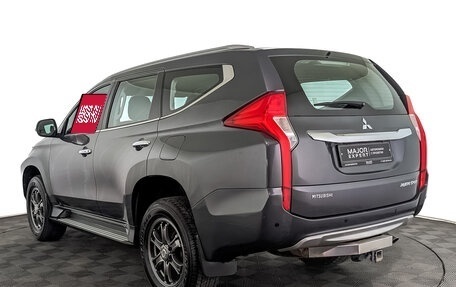 Mitsubishi Pajero Sport III рестайлинг, 2019 год, 3 470 000 рублей, 7 фотография