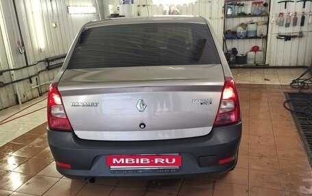 Renault Logan I, 2010 год, 330 000 рублей, 3 фотография