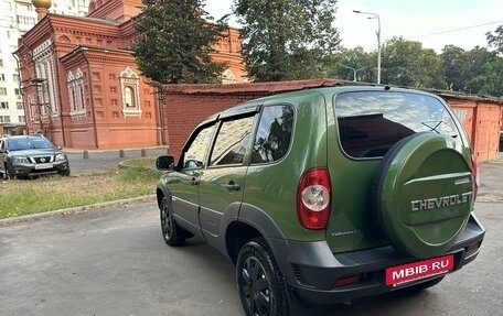 Chevrolet Niva I рестайлинг, 2016 год, 880 000 рублей, 4 фотография