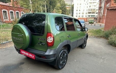 Chevrolet Niva I рестайлинг, 2016 год, 880 000 рублей, 3 фотография