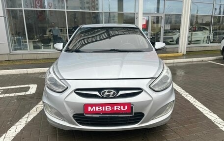 Hyundai Solaris II рестайлинг, 2014 год, 750 000 рублей, 2 фотография