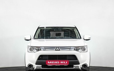 Mitsubishi Outlander III рестайлинг 3, 2014 год, 1 396 000 рублей, 2 фотография