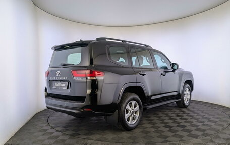 Toyota Land Cruiser, 2022 год, 10 920 000 рублей, 27 фотография