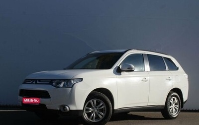 Mitsubishi Outlander III рестайлинг 3, 2013 год, 1 450 000 рублей, 1 фотография