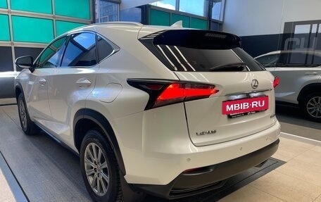 Lexus NX I, 2015 год, 2 990 000 рублей, 4 фотография