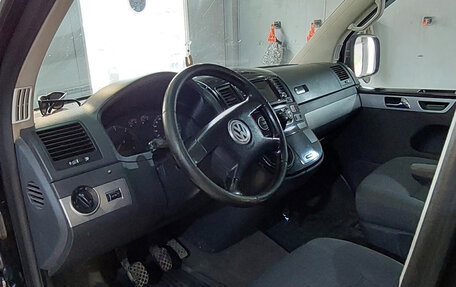 Volkswagen Multivan T5, 2006 год, 1 450 000 рублей, 14 фотография