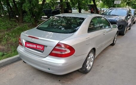 Mercedes-Benz CLK-Класс, 2003 год, 550 000 рублей, 3 фотография