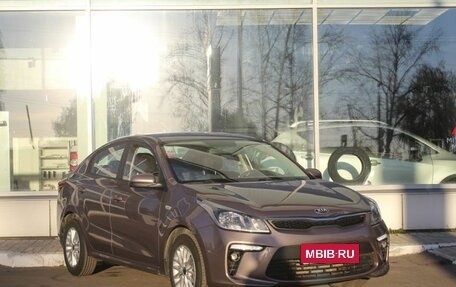 KIA Rio IV, 2018 год, 1 300 000 рублей, 1 фотография