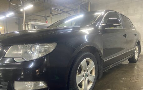 Skoda Superb III рестайлинг, 2011 год, 950 000 рублей, 22 фотография