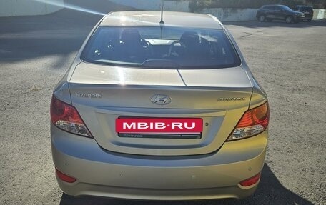 Hyundai Solaris II рестайлинг, 2011 год, 750 000 рублей, 6 фотография