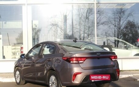 KIA Rio IV, 2018 год, 1 300 000 рублей, 5 фотография