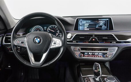 BMW 7 серия, 2015 год, 3 149 000 рублей, 10 фотография