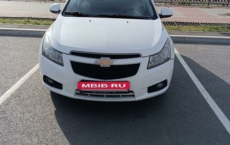 Chevrolet Cruze II, 2012 год, 600 000 рублей, 4 фотография