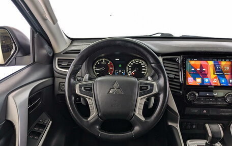 Mitsubishi Pajero Sport III рестайлинг, 2018 год, 3 460 000 рублей, 25 фотография