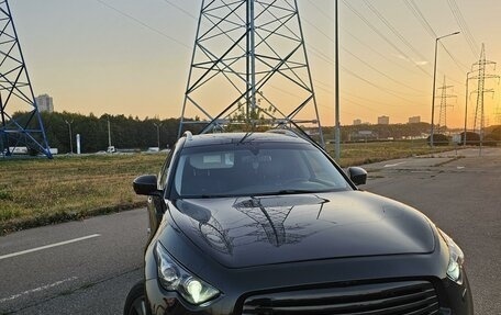 Infiniti FX II, 2010 год, 2 000 000 рублей, 1 фотография