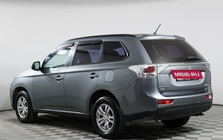 Mitsubishi Outlander III рестайлинг 3, 2012 год, 1 499 000 рублей, 7 фотография