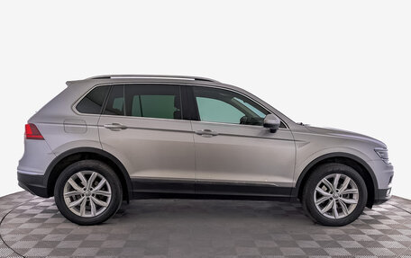 Volkswagen Tiguan II, 2017 год, 2 495 000 рублей, 4 фотография