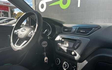 KIA Rio III рестайлинг, 2014 год, 882 000 рублей, 14 фотография