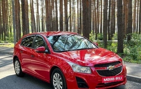 Chevrolet Cruze II, 2013 год, 928 000 рублей, 2 фотография