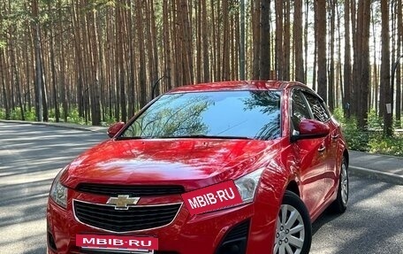 Chevrolet Cruze II, 2013 год, 928 000 рублей, 4 фотография