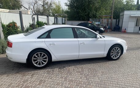 Audi A8, 2011 год, 2 550 000 рублей, 5 фотография