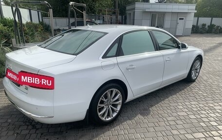 Audi A8, 2011 год, 2 550 000 рублей, 6 фотография