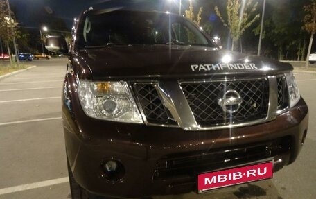 Nissan Pathfinder, 2013 год, 2 400 000 рублей, 3 фотография