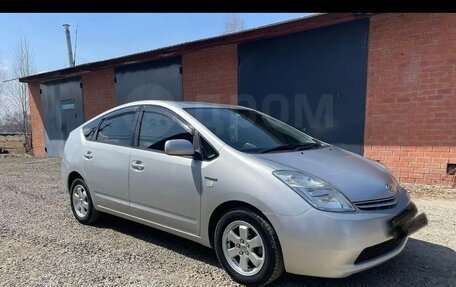 Toyota Prius, 2009 год, 1 050 000 рублей, 12 фотография