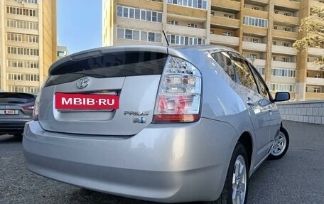 Toyota Prius, 2009 год, 1 050 000 рублей, 7 фотография