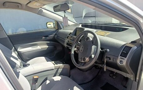 Toyota Prius, 2009 год, 1 050 000 рублей, 19 фотография