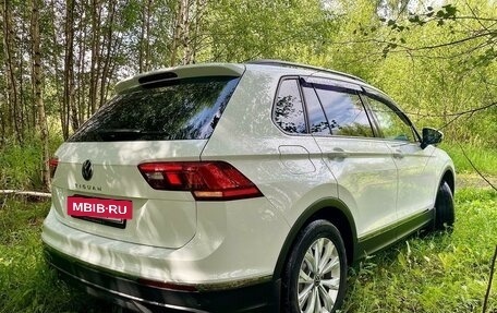 Volkswagen Tiguan II, 2021 год, 2 740 000 рублей, 3 фотография