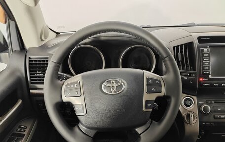 Toyota Land Cruiser 200, 2007 год, 2 799 000 рублей, 18 фотография