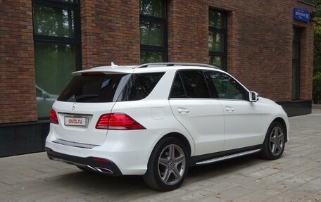 Mercedes-Benz GLE, 2018 год, 4 500 000 рублей, 24 фотография