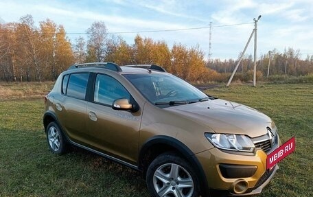 Renault Sandero II рестайлинг, 2015 год, 900 000 рублей, 1 фотография