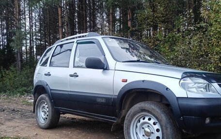 Chevrolet Niva I рестайлинг, 2004 год, 380 000 рублей, 7 фотография